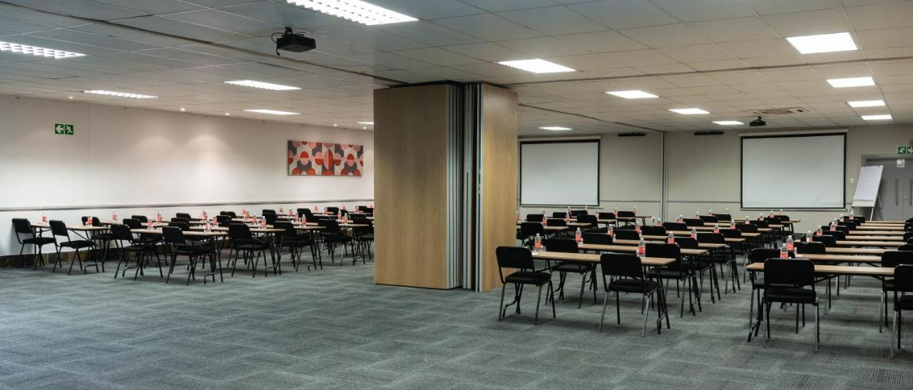 Hotel Savoy And Conference Centre Mthatha Kültér fotó