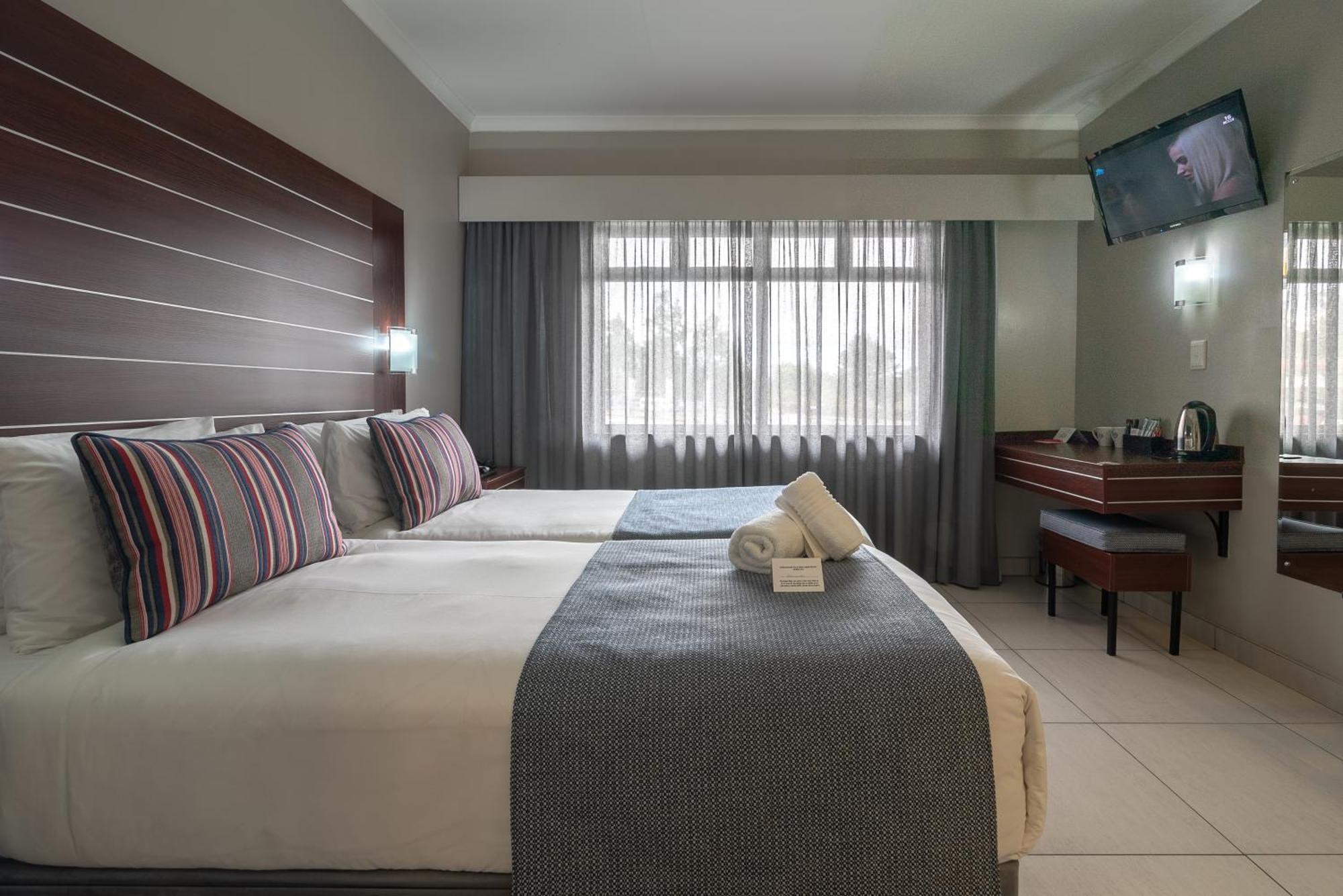 Hotel Savoy And Conference Centre Mthatha Kültér fotó
