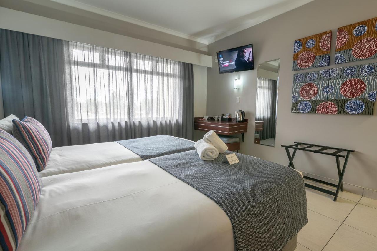 Hotel Savoy And Conference Centre Mthatha Kültér fotó
